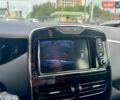 Белый Рено Зое, объемом двигателя 0 л и пробегом 60 тыс. км за 10700 $, фото 28 на Automoto.ua