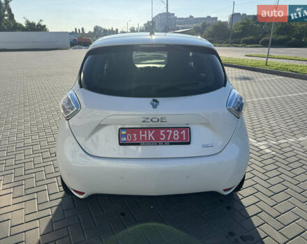 Белый Рено Зое, объемом двигателя 0 л и пробегом 78 тыс. км за 10600 $, фото 9 на Automoto.ua