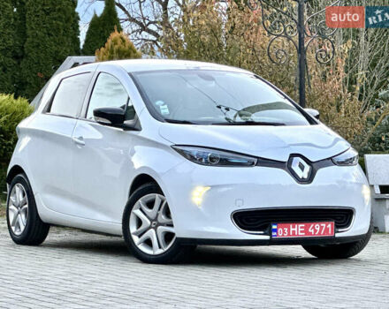 Белый Рено Зое, объемом двигателя 0 л и пробегом 43 тыс. км за 9399 $, фото 12 на Automoto.ua