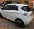Белый Рено Зое, объемом двигателя 0 л и пробегом 95 тыс. км за 10444 $, фото 18 на Automoto.ua