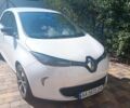 Белый Рено Зое, объемом двигателя 0 л и пробегом 166 тыс. км за 9000 $, фото 24 на Automoto.ua