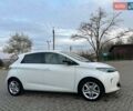 Белый Рено Зое, объемом двигателя 0 л и пробегом 75 тыс. км за 9250 $, фото 7 на Automoto.ua