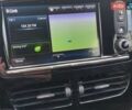Белый Рено Зое, объемом двигателя 0 л и пробегом 80 тыс. км за 9600 $, фото 13 на Automoto.ua