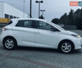 Белый Рено Зое, объемом двигателя 0 л и пробегом 108 тыс. км за 9250 $, фото 5 на Automoto.ua
