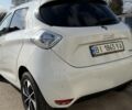 Белый Рено Зое, объемом двигателя 0 л и пробегом 103 тыс. км за 9500 $, фото 1 на Automoto.ua