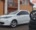 Белый Рено Зое, объемом двигателя 0 л и пробегом 102 тыс. км за 9777 $, фото 1 на Automoto.ua