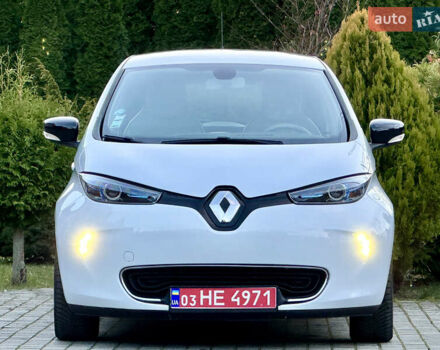 Белый Рено Зое, объемом двигателя 0 л и пробегом 43 тыс. км за 9399 $, фото 1 на Automoto.ua