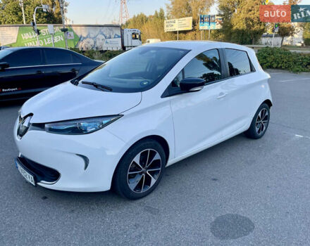 Білий Рено Зое, об'ємом двигуна 0 л та пробігом 86 тис. км за 9500 $, фото 8 на Automoto.ua