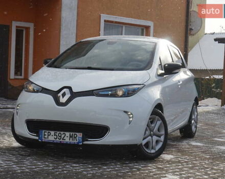 Белый Рено Зое, объемом двигателя 0 л и пробегом 26 тыс. км за 9555 $, фото 1 на Automoto.ua