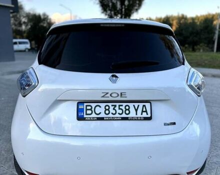 Белый Рено Зое, объемом двигателя 0 л и пробегом 127 тыс. км за 9800 $, фото 7 на Automoto.ua