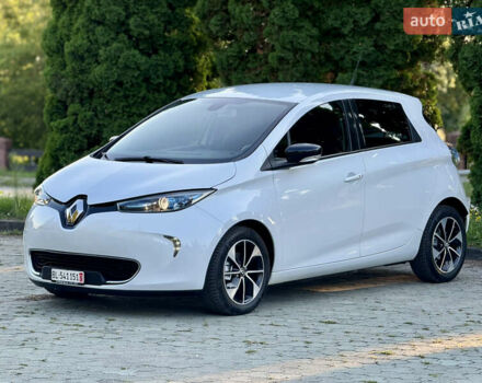 Белый Рено Зое, объемом двигателя 0 л и пробегом 121 тыс. км за 9499 $, фото 7 на Automoto.ua