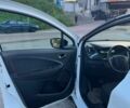 Белый Рено Зое, объемом двигателя 0 л и пробегом 83 тыс. км за 10399 $, фото 10 на Automoto.ua