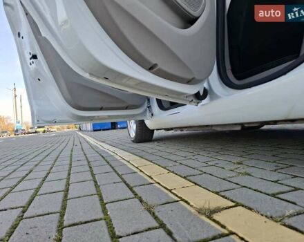 Рено Зое 2017 в Нововолынск на Automoto.ua Белый Рено Зое, объемом двигателя 0 л и пробегом 117 тыс. км за 8900 $, фото 11 на Automoto.ua