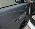 Белый Рено Зое, объемом двигателя 0 л и пробегом 76 тыс. км за 9200 $, фото 4 на Automoto.ua