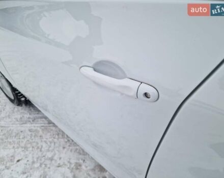 Білий Рено Зое, об'ємом двигуна 0 л та пробігом 33 тис. км за 9900 $, фото 17 на Automoto.ua