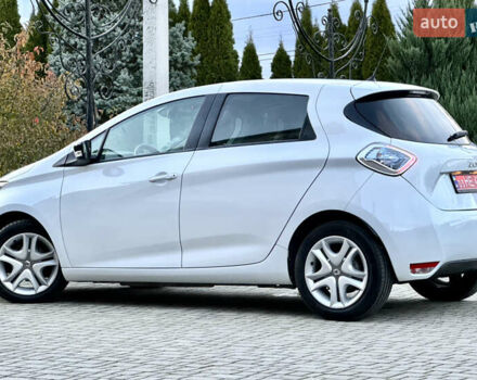 Білий Рено Зое, об'ємом двигуна 0 л та пробігом 43 тис. км за 9995 $, фото 26 на Automoto.ua