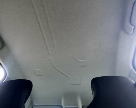 Белый Рено Зое, объемом двигателя 0 л и пробегом 146 тыс. км за 10500 $, фото 28 на Automoto.ua