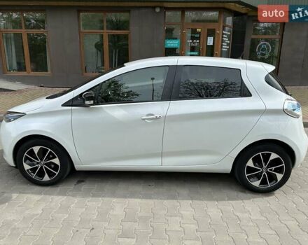 Белый Рено Зое, объемом двигателя 0 л и пробегом 92 тыс. км за 9990 $, фото 9 на Automoto.ua