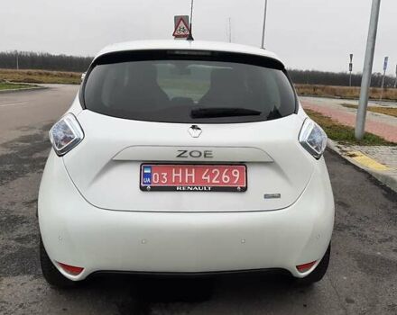 Білий Рено Зое, об'ємом двигуна 0 л та пробігом 123 тис. км за 9650 $, фото 4 на Automoto.ua