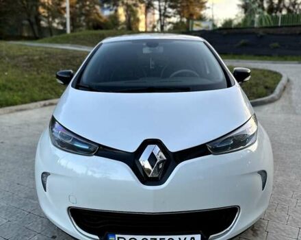 Белый Рено Зое, объемом двигателя 0 л и пробегом 127 тыс. км за 9800 $, фото 2 на Automoto.ua