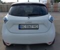 Белый Рено Зое, объемом двигателя 0 л и пробегом 150 тыс. км за 6950 $, фото 10 на Automoto.ua