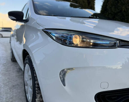 Білий Рено Зое, об'ємом двигуна 0 л та пробігом 54 тис. км за 10300 $, фото 11 на Automoto.ua