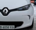 Белый Рено Зое, объемом двигателя 0 л и пробегом 84 тыс. км за 9200 $, фото 21 на Automoto.ua