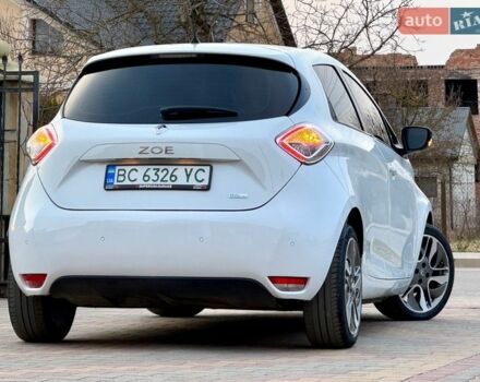 Белый Рено Зое, объемом двигателя 0 л и пробегом 96 тыс. км за 9495 $, фото 15 на Automoto.ua