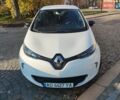 Белый Рено Зое, объемом двигателя 0 л и пробегом 143 тыс. км за 9500 $, фото 1 на Automoto.ua
