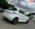 Белый Рено Зое, объемом двигателя 0 л и пробегом 136 тыс. км за 9500 $, фото 7 на Automoto.ua