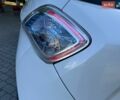 Белый Рено Зое, объемом двигателя 0 л и пробегом 130 тыс. км за 10499 $, фото 24 на Automoto.ua