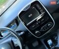 Белый Рено Зое, объемом двигателя 0 л и пробегом 102 тыс. км за 7900 $, фото 20 на Automoto.ua
