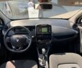 Белый Рено Зое, объемом двигателя 0 л и пробегом 101 тыс. км за 10640 $, фото 25 на Automoto.ua