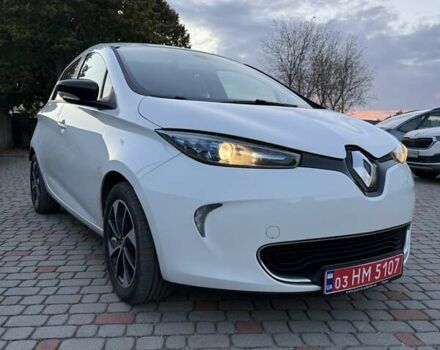 Белый Рено Зое, объемом двигателя 0 л и пробегом 132 тыс. км за 8800 $, фото 10 на Automoto.ua