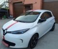 Белый Рено Зое, объемом двигателя 0 л и пробегом 73 тыс. км за 11000 $, фото 1 на Automoto.ua