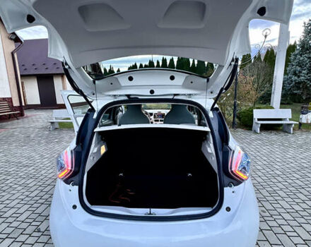 Білий Рено Зое, об'ємом двигуна 0 л та пробігом 43 тис. км за 9995 $, фото 69 на Automoto.ua
