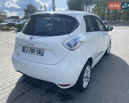 Белый Рено Зое, объемом двигателя 0 л и пробегом 27 тыс. км за 9300 $, фото 6 на Automoto.ua
