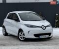 Белый Рено Зое, объемом двигателя 0 л и пробегом 84 тыс. км за 9200 $, фото 4 на Automoto.ua