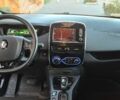 Белый Рено Зое, объемом двигателя 0 л и пробегом 133 тыс. км за 9900 $, фото 37 на Automoto.ua