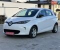 Белый Рено Зое, объемом двигателя 0 л и пробегом 110 тыс. км за 8450 $, фото 2 на Automoto.ua