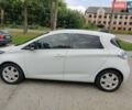 Белый Рено Зое, объемом двигателя 0 л и пробегом 190 тыс. км за 8750 $, фото 5 на Automoto.ua