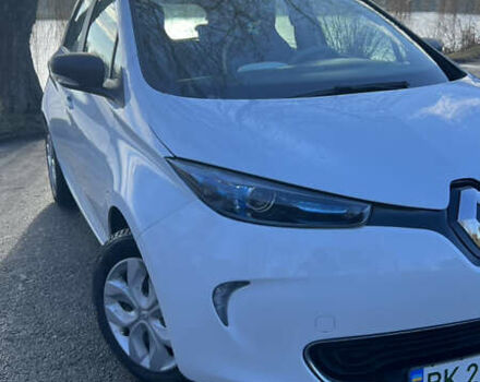 Белый Рено Зое, объемом двигателя 0 л и пробегом 85 тыс. км за 8700 $, фото 3 на Automoto.ua