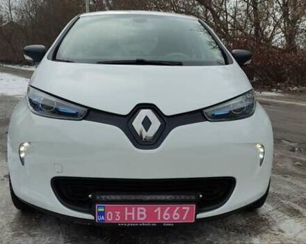 Білий Рено Зое, об'ємом двигуна 0 л та пробігом 77 тис. км за 9600 $, фото 9 на Automoto.ua