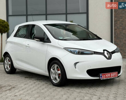 Белый Рено Зое, объемом двигателя 0 л и пробегом 127 тыс. км за 9200 $, фото 5 на Automoto.ua