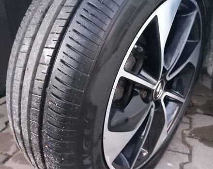 Белый Рено Зое, объемом двигателя 0 л и пробегом 39 тыс. км за 10900 $, фото 27 на Automoto.ua