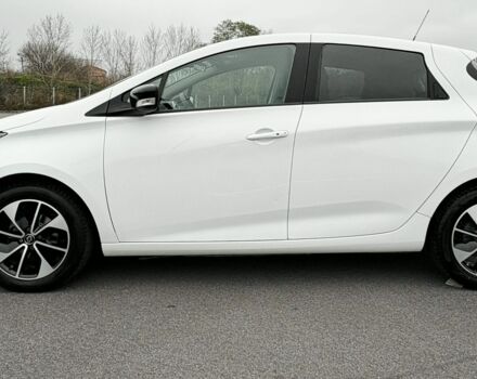 Белый Рено Зое, объемом двигателя 0 л и пробегом 37 тыс. км за 9600 $, фото 22 на Automoto.ua