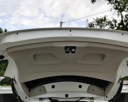 Білий Рено Зое, об'ємом двигуна 0 л та пробігом 190 тис. км за 8500 $, фото 21 на Automoto.ua