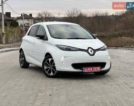 Білий Рено Зое, об'ємом двигуна 0 л та пробігом 116 тис. км за 8650 $, фото 4 на Automoto.ua