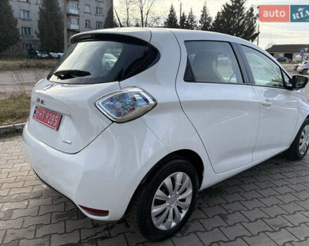 Білий Рено Зое, об'ємом двигуна 0 л та пробігом 130 тис. км за 8500 $, фото 5 на Automoto.ua