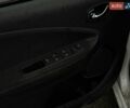 Белый Рено Зое, объемом двигателя 0 л и пробегом 26 тыс. км за 10800 $, фото 17 на Automoto.ua